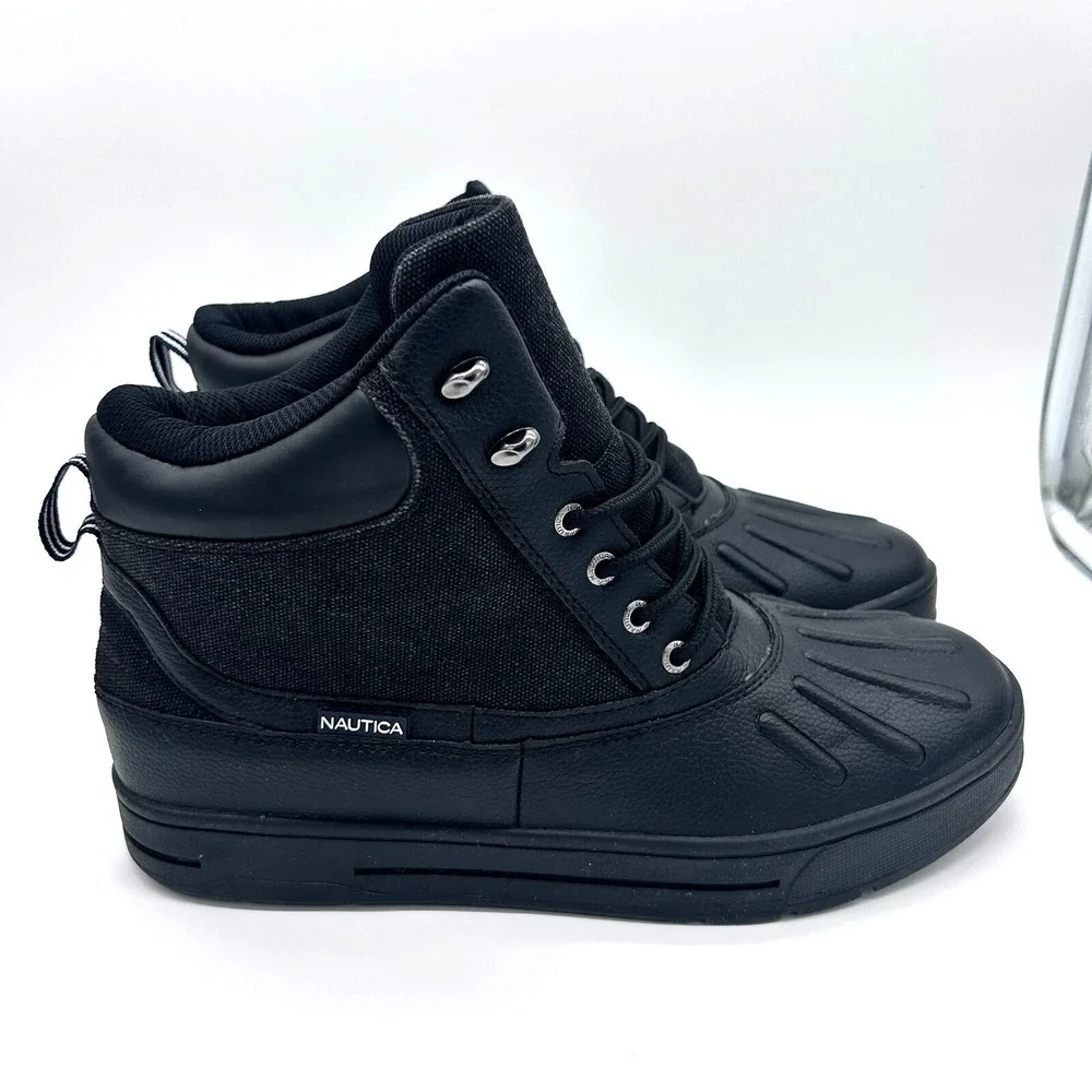 Nautica Mens Duck Boot Size 11  New Bedford/ Black Canvas‎